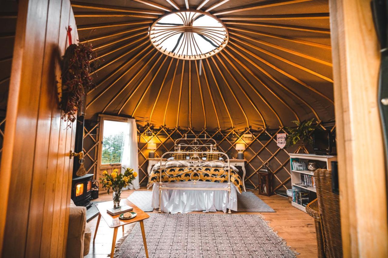 Sunbank Yurt Hotel Llangollen Exterior photo